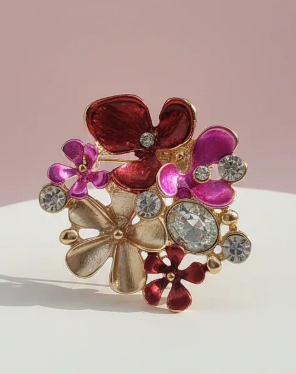 MAGNETIC BROOCH RED & PINK RHINESTONES